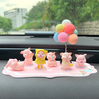 Car Piggy Cartoon Decoration